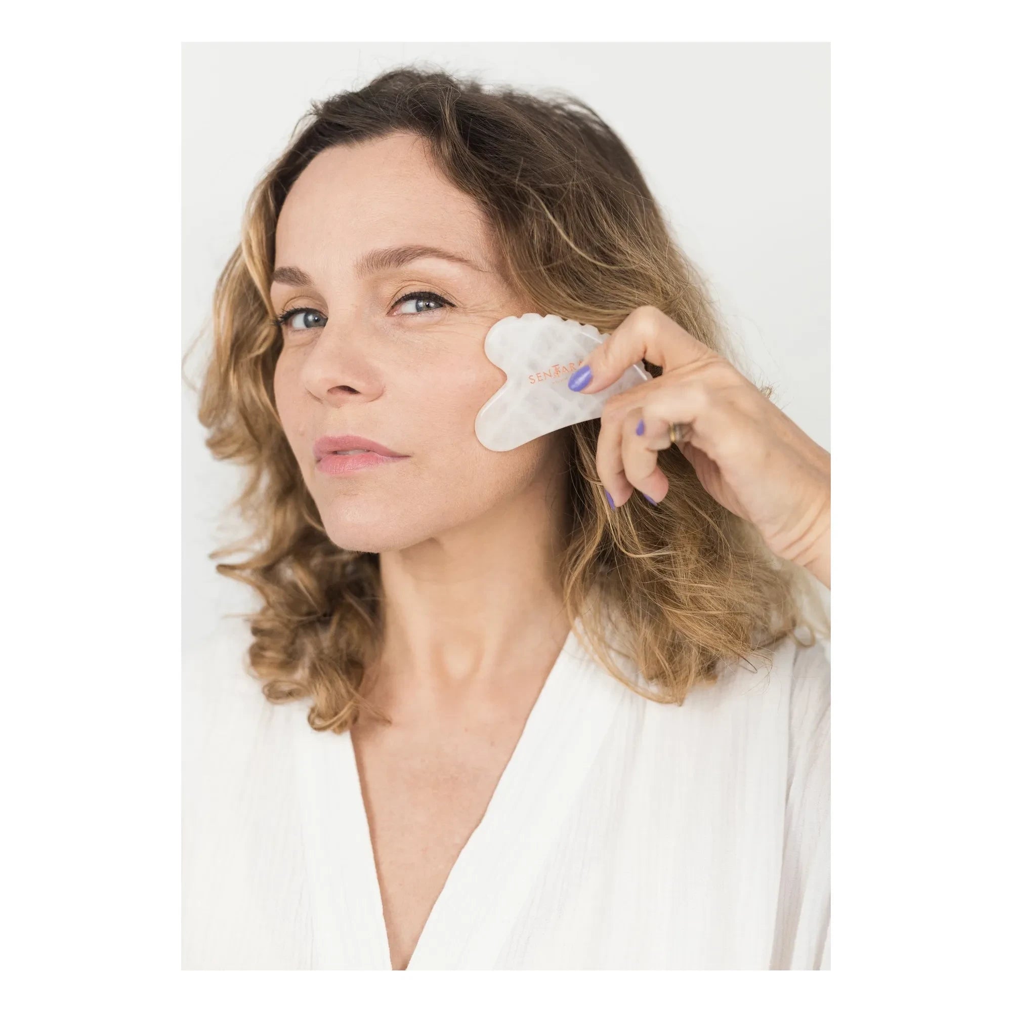 Sentara - White Jade Tooth Heart Gua Sha