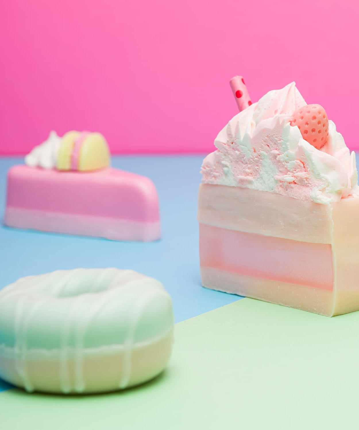 Baveal – Cake Art Pasta Dilimi Tasarımlı Nemlendiricili El ve Vucüt Sabunu - Dinossi