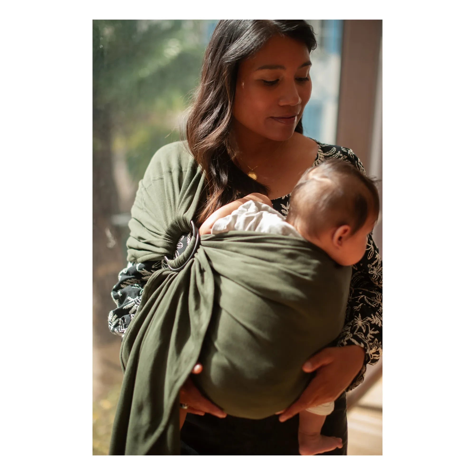 Mama Hangs - Organic Cotton Baby Swaddle | Olive green