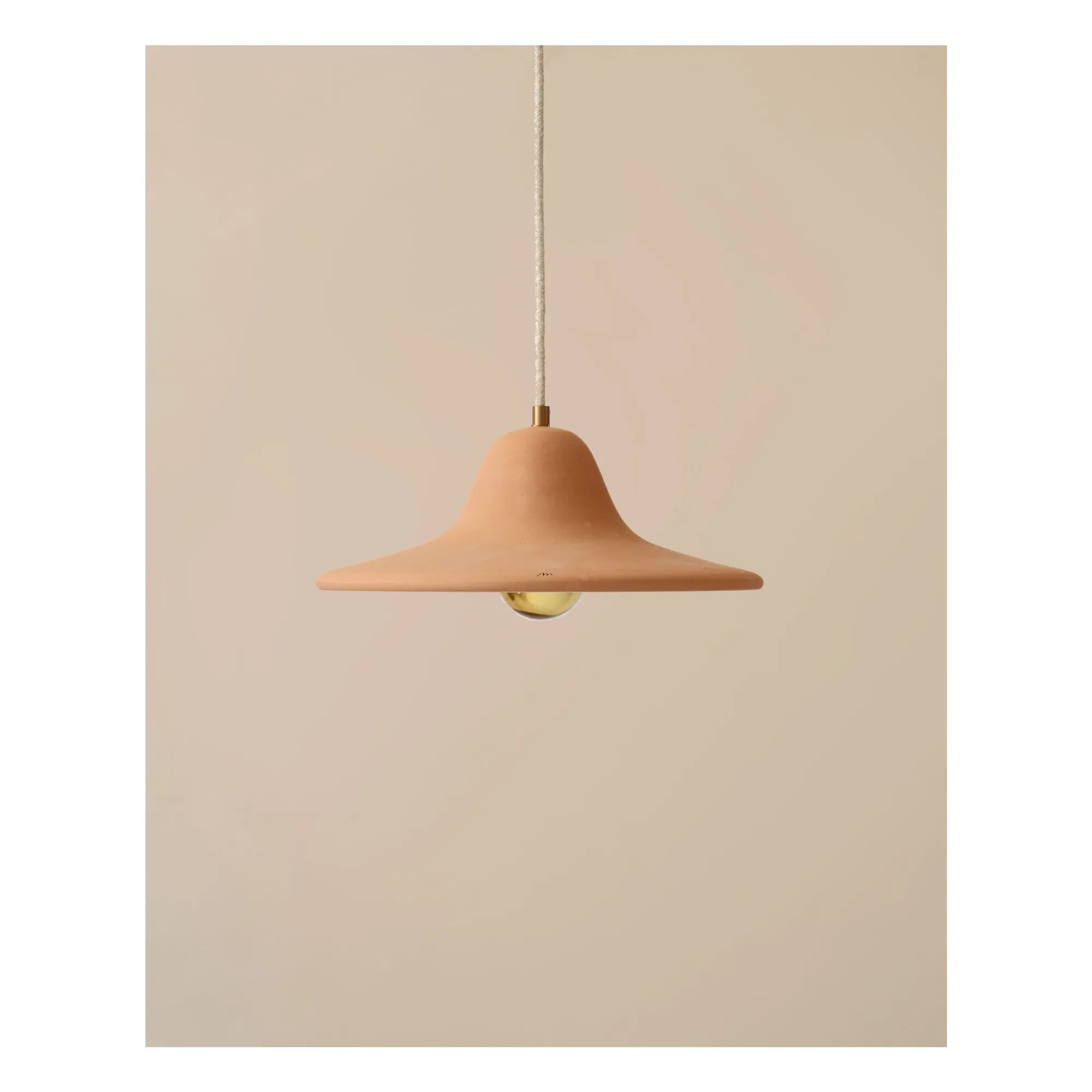 Masamé - Gigaro ceramic pendant lamp | Terracotta