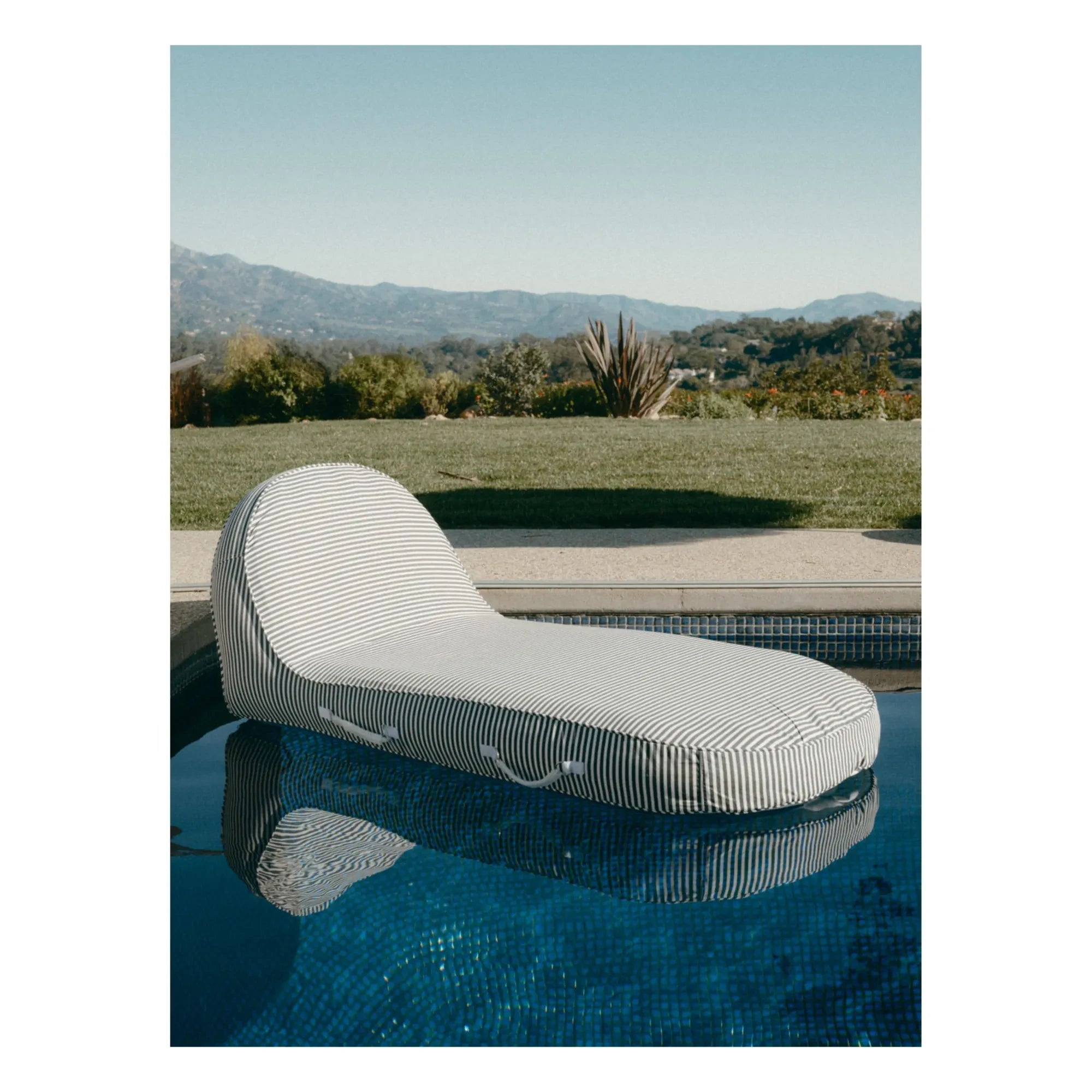 Business & Pleasure Co. - Yüzer havuz şiltesi | Lacivert