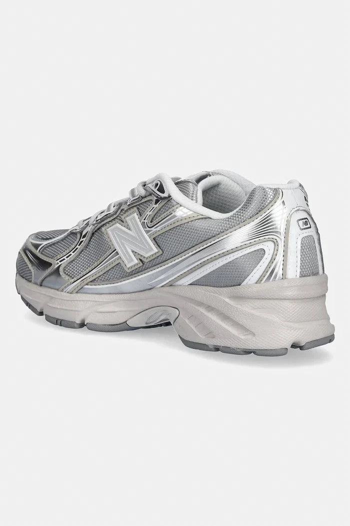 New Balance 740 sneakers