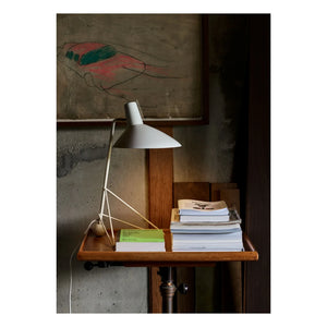 & Tradition - HM9 Tripod Table Lamp, Hvidt & Mølgaard | White