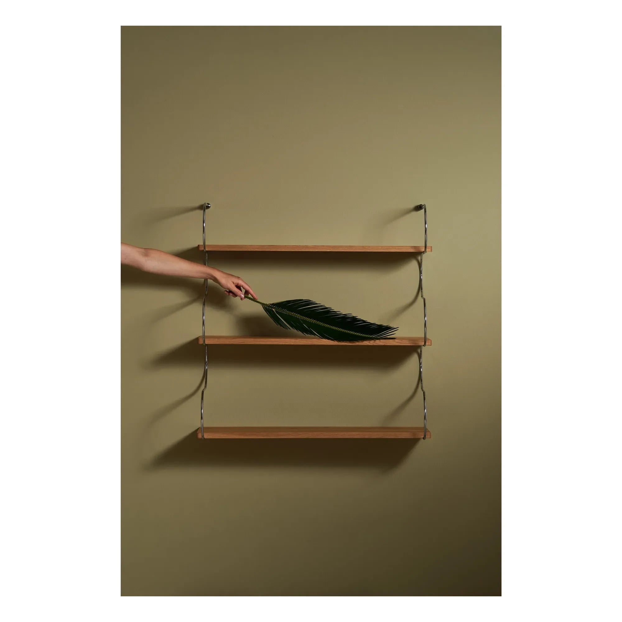 Schneid Studio - Onda Oak Shelf | Chrome