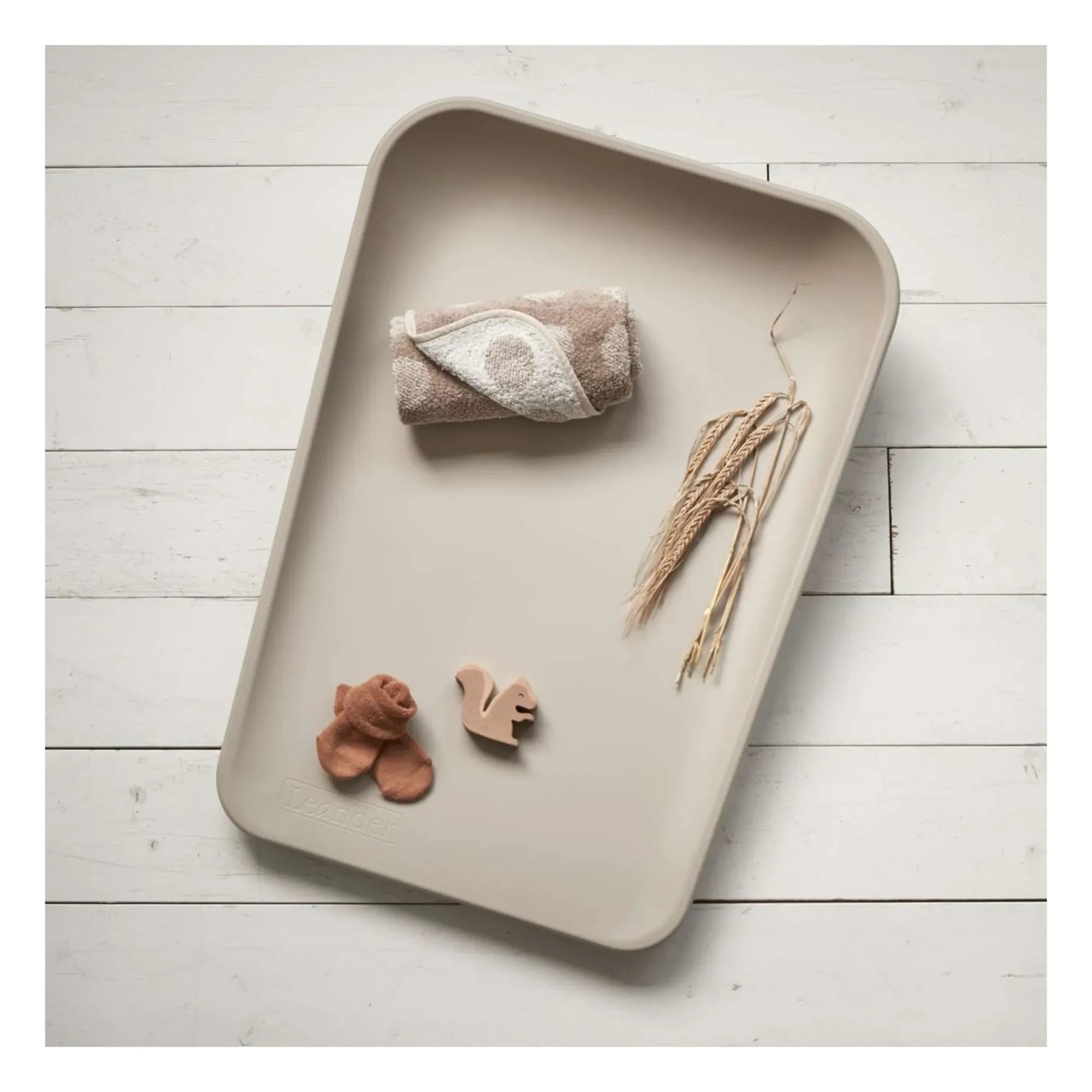 Leander - Changing Mat Matty | Cappuccino