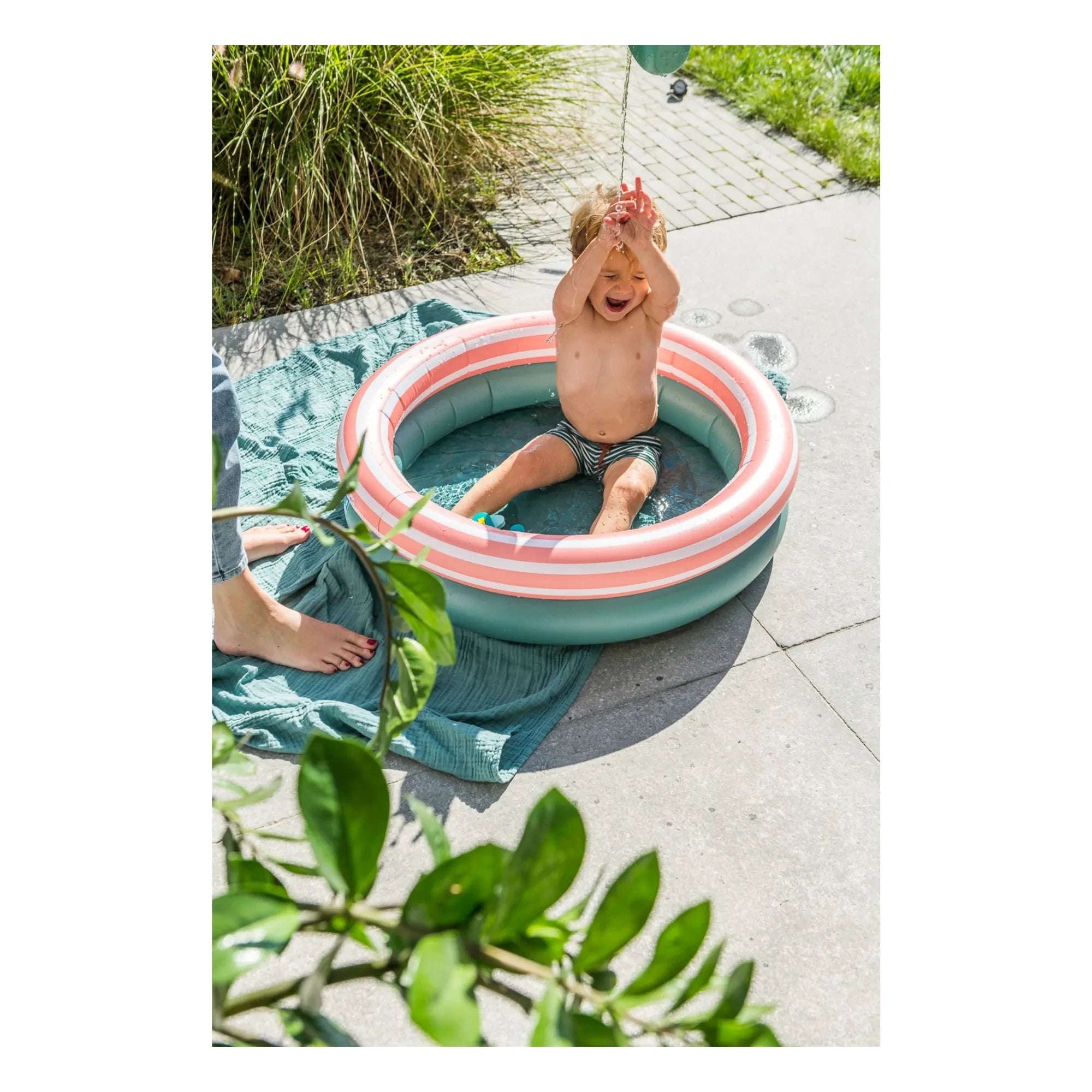 Quut - Dippy inflatable pool | Green