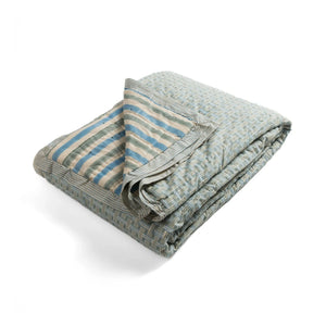 Le Monde Sauvage - Quilted Bedspread Cosmique Saint-Pétersbourg | Blue
