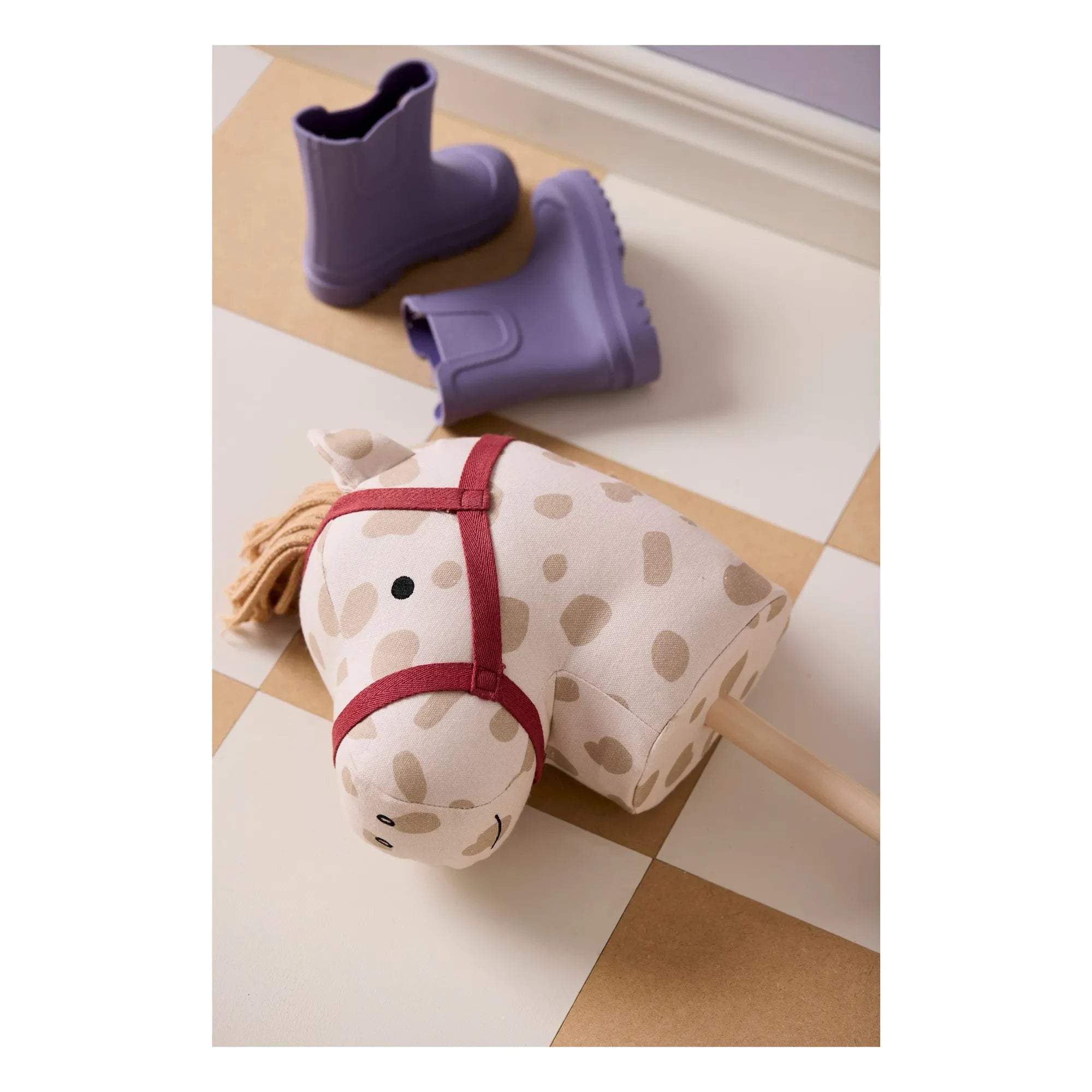 Kid's Concept - Dotty Stick Horse