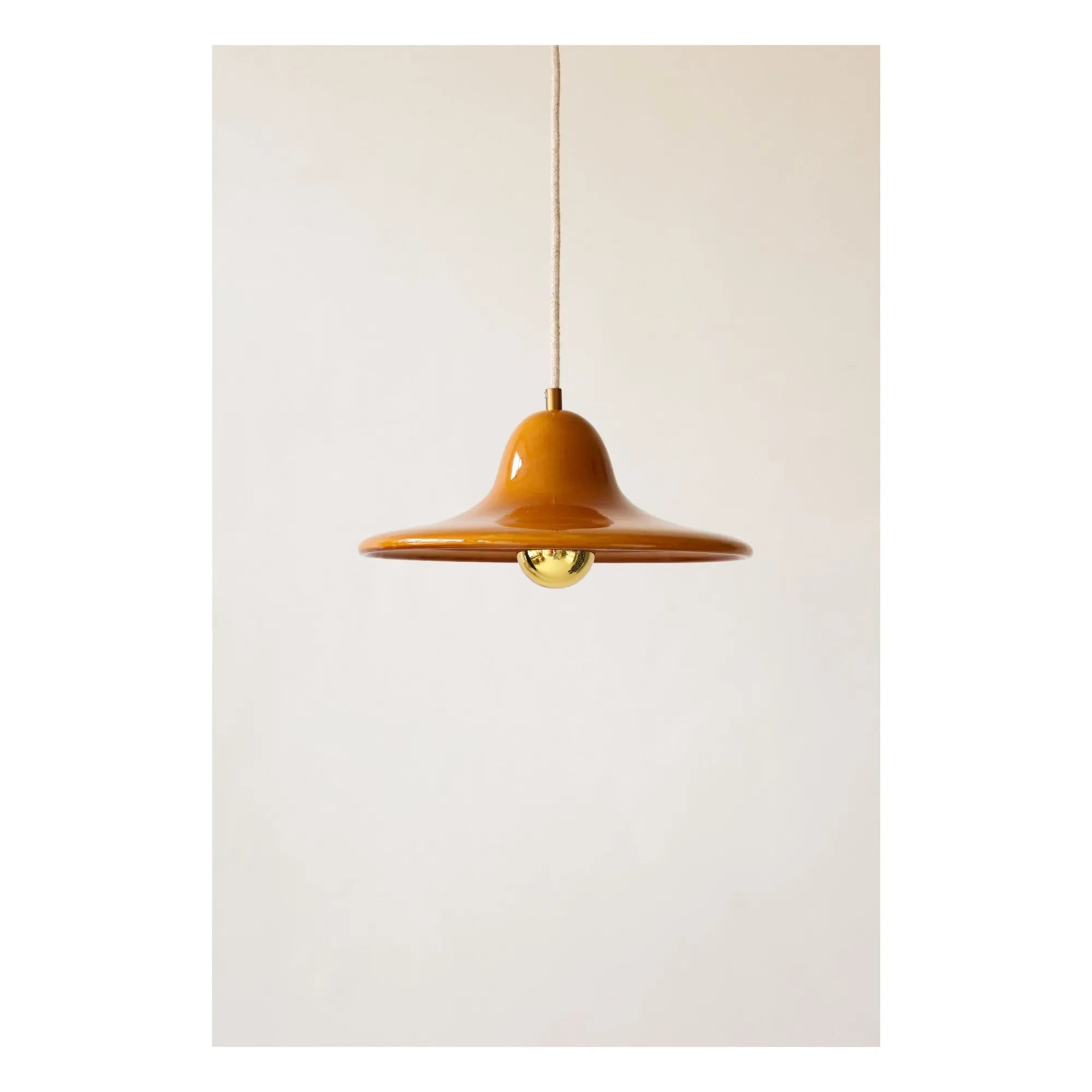Masamé - Gigaro pendant lamp | Honey