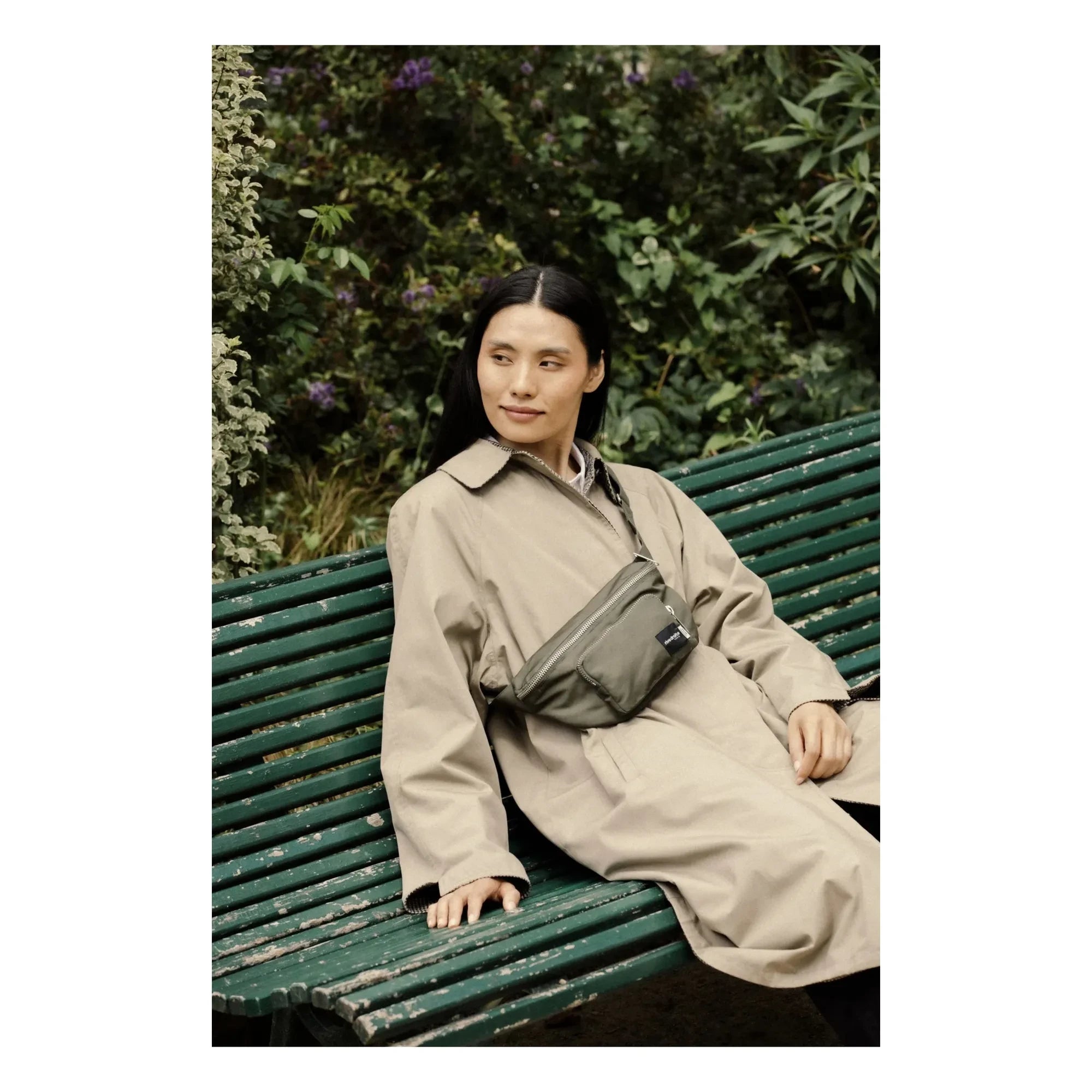 rivedroite - Joly Recycled Fiber Banana Bag | Khaki