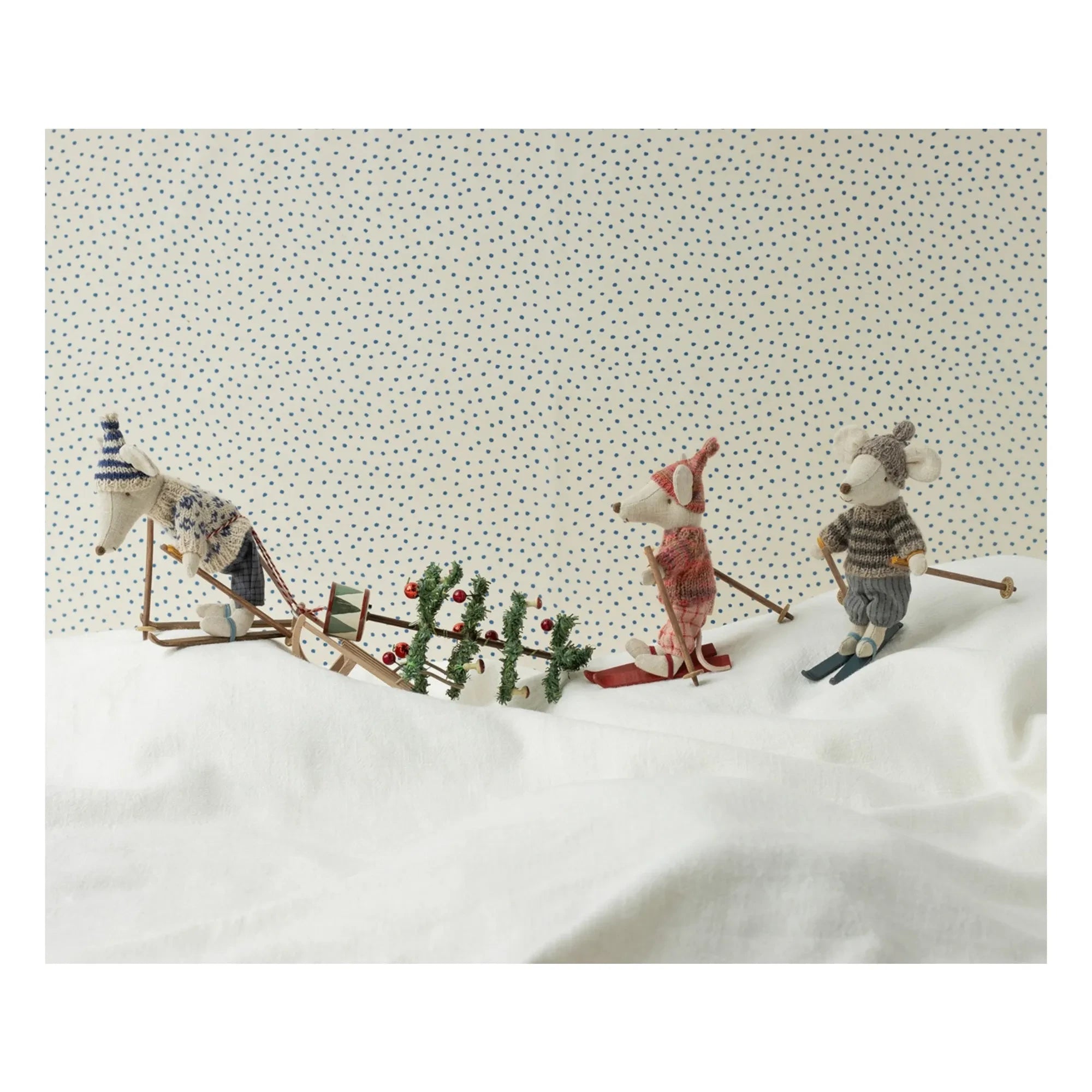 Maileg - Papa Mouse and Skis | Navy Blue