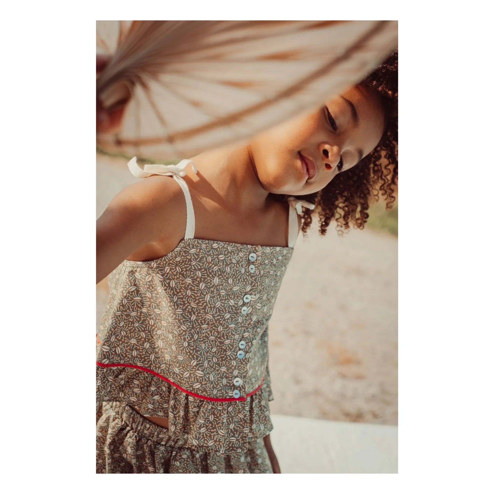 THE LiTTLE POETS - Rosalia Nature Organic Cotton Crop Top | Khaki Brown