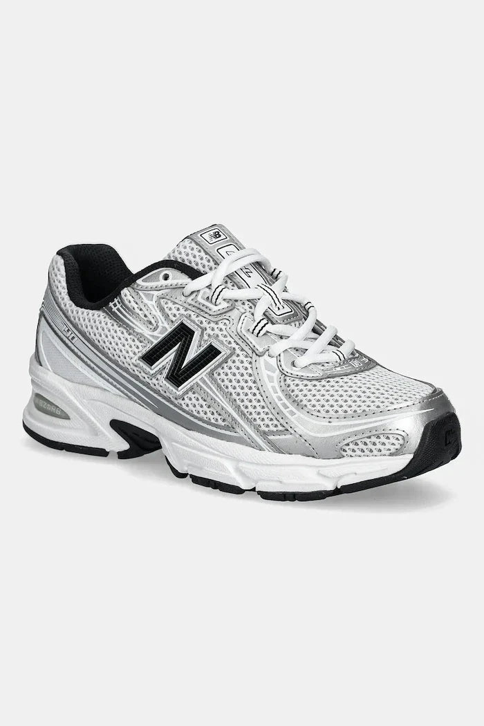 New Balance 740 Sneakers