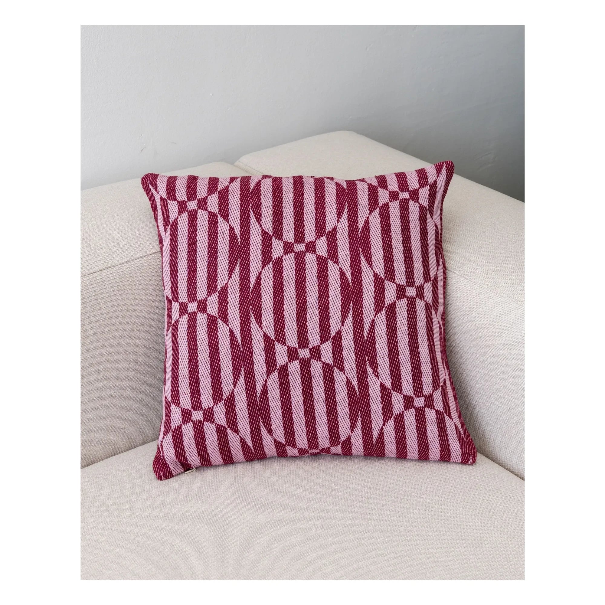 Tarta Gelatina - Dot pattern pillowcase | Burgundy