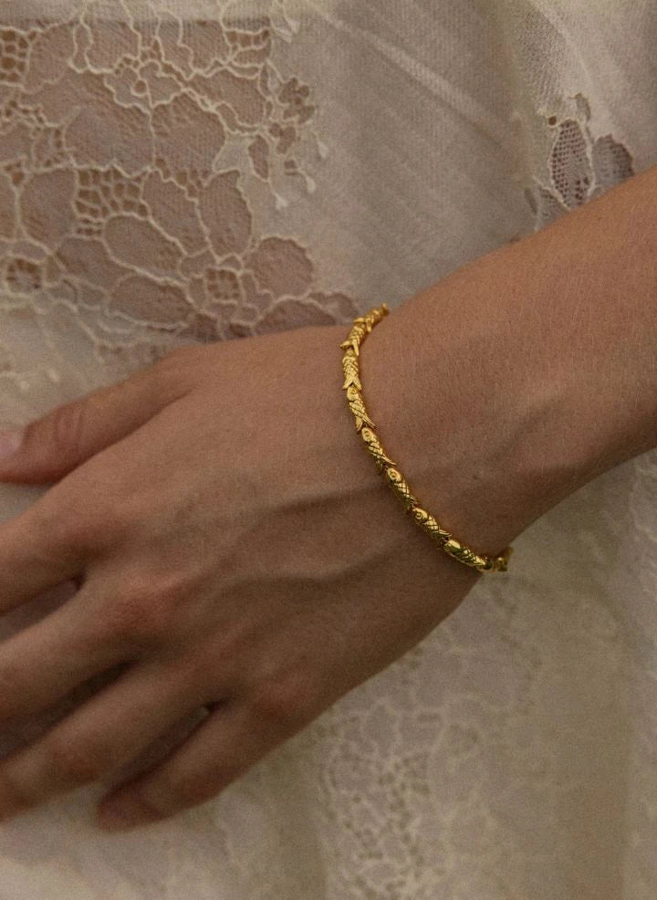 Anni Lu - Fish Figure Bracelet | Gold