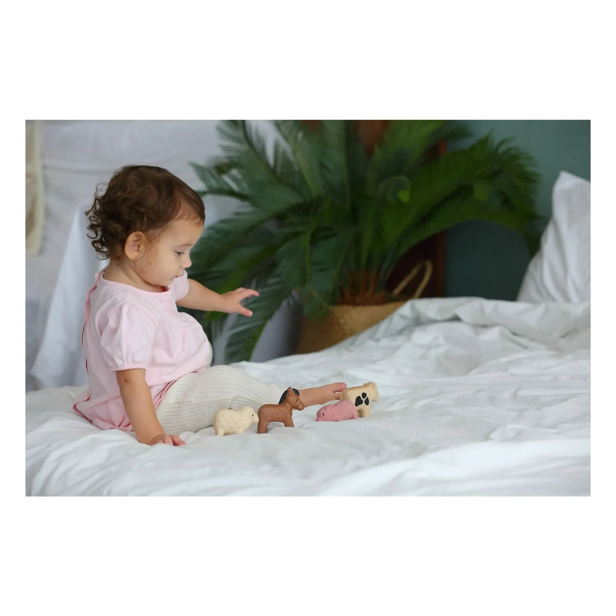 Plan Toys - Farm Animals