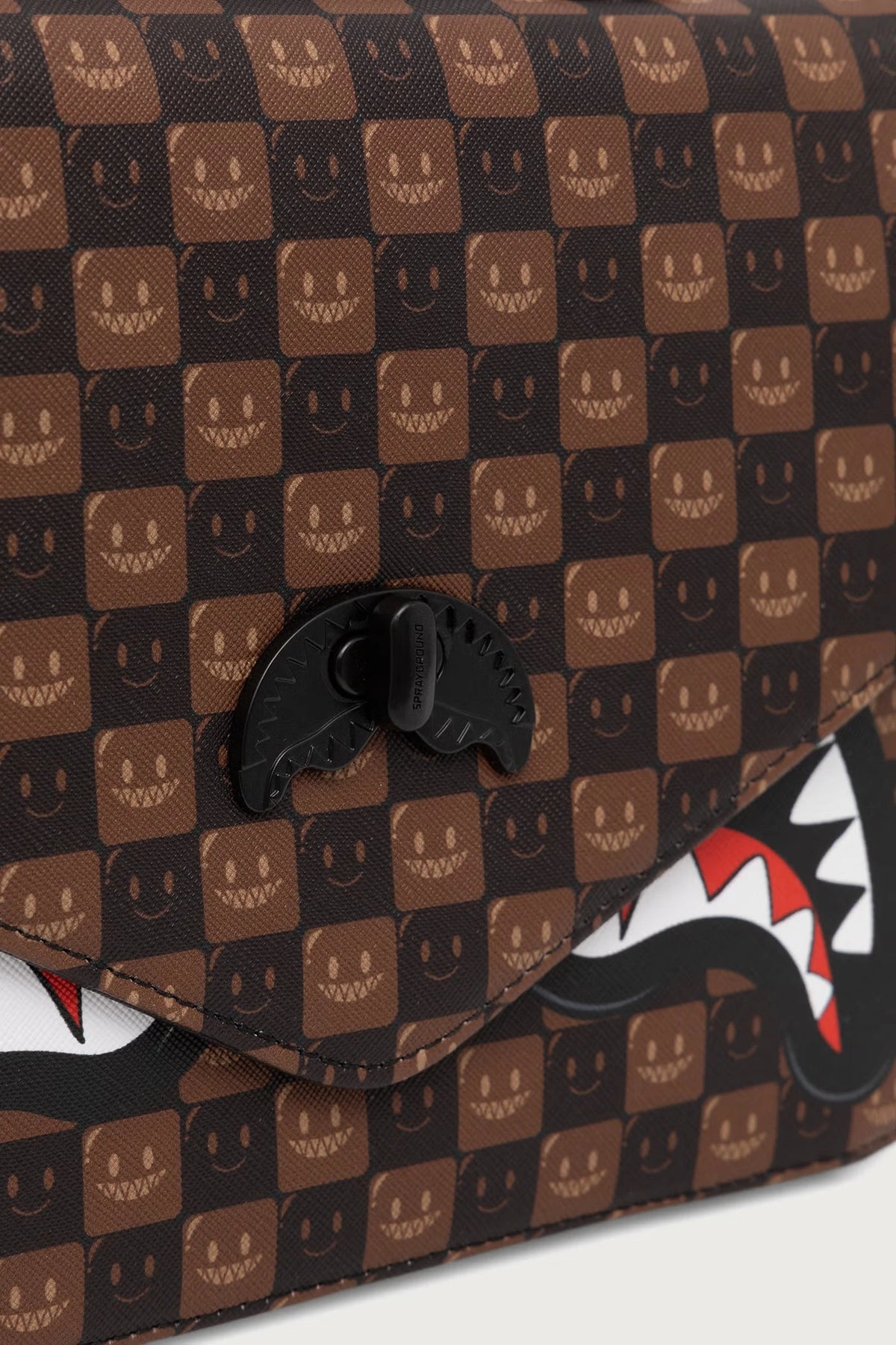 Sprayground - Brown Adjustable Strap Bag with Sharks in Paris 910B9310NSZ