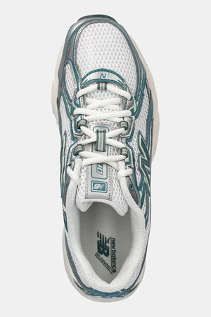 New Balance 740 Sneakers