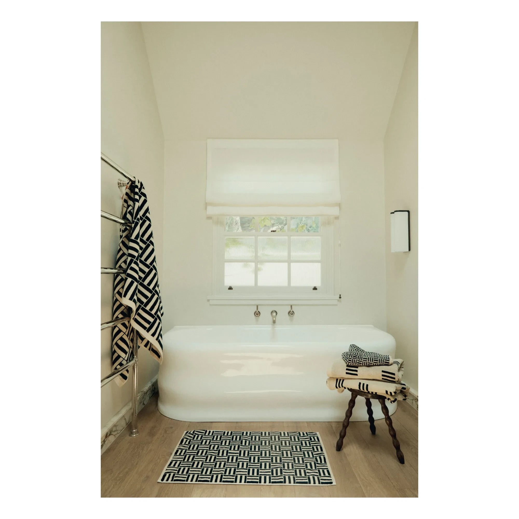 Baina - Torrens Guest Towel | Black