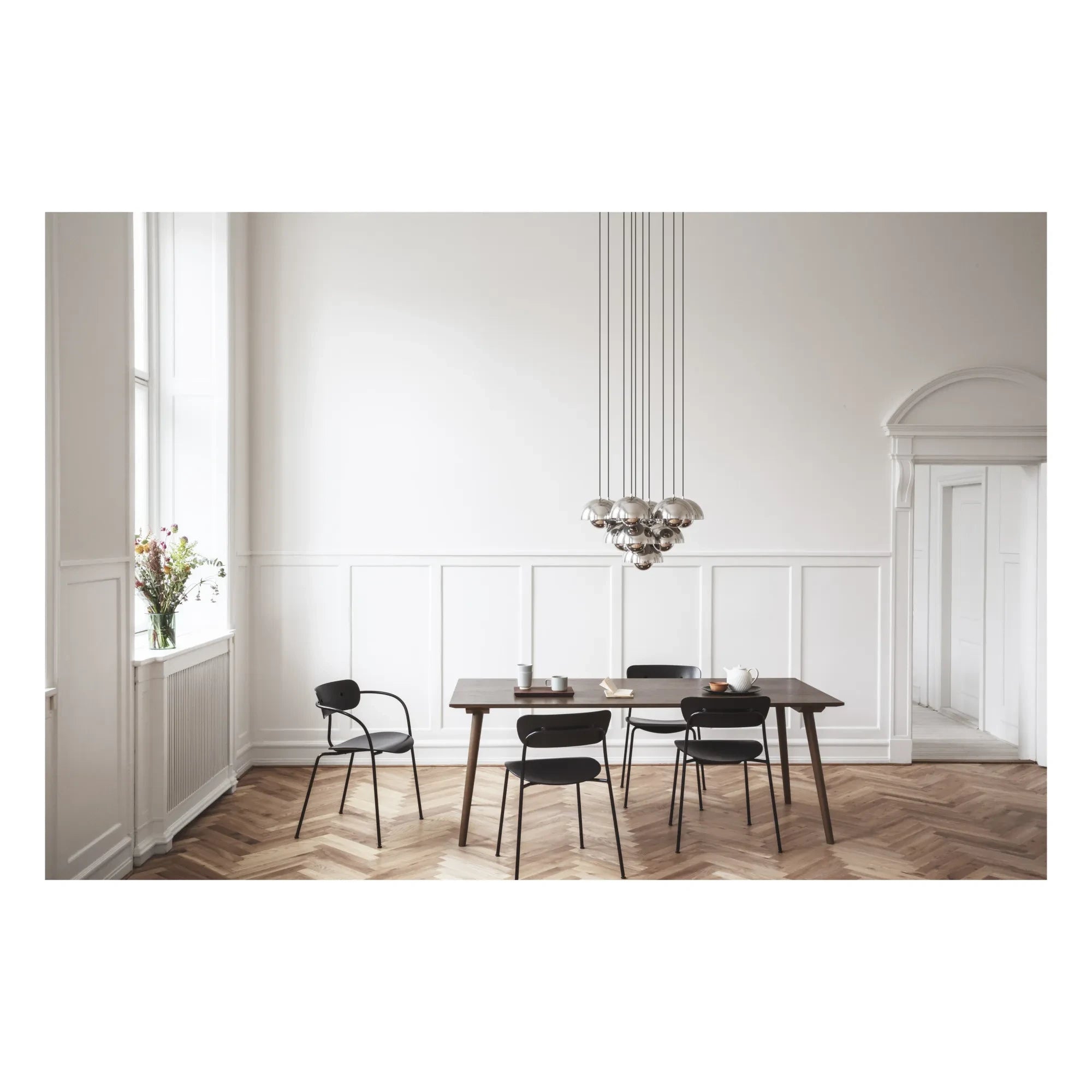 & Tradition - Pavillion AV 2 Chairs | Black