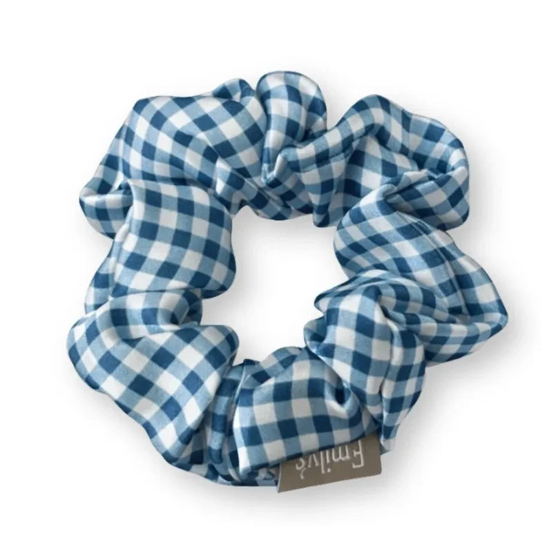Emily's Pillow - Mavi gingham ipek saç tokası