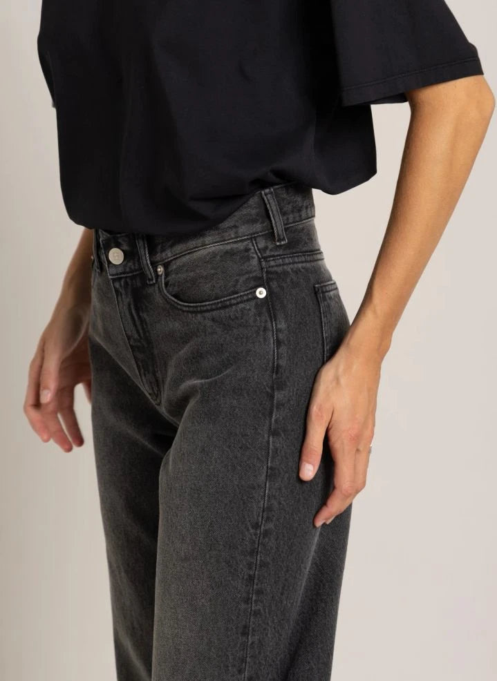 Smallable Woman - Jean Victoria | Black
