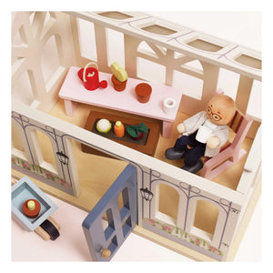 Le Toy Van - Veranda and vegetable garden for a dollhouse