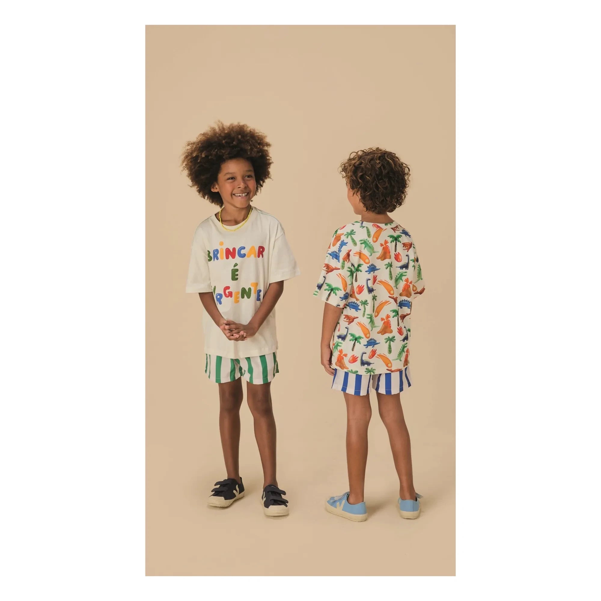 Fabula - Brincar é Urgente T-shirt | White