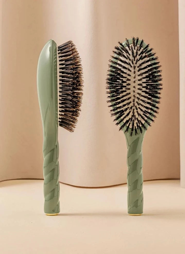 La Bonne Brosse - L'Universelle Hair Brush No. 01 - Care and Shine | Almond Green