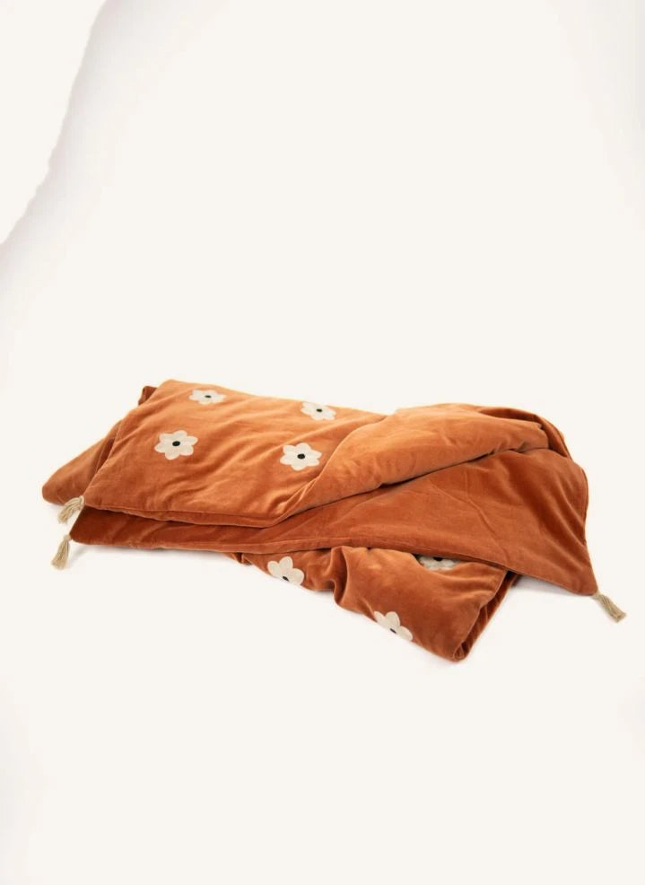 Olsson & Jensen - Daisy Velvet Quilt | Rust