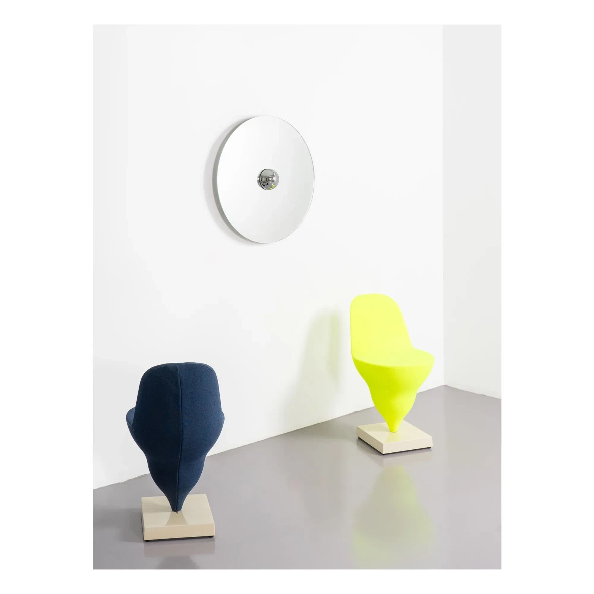 Moustache - Miroir Disc - Jean-Baptiste Fastrez