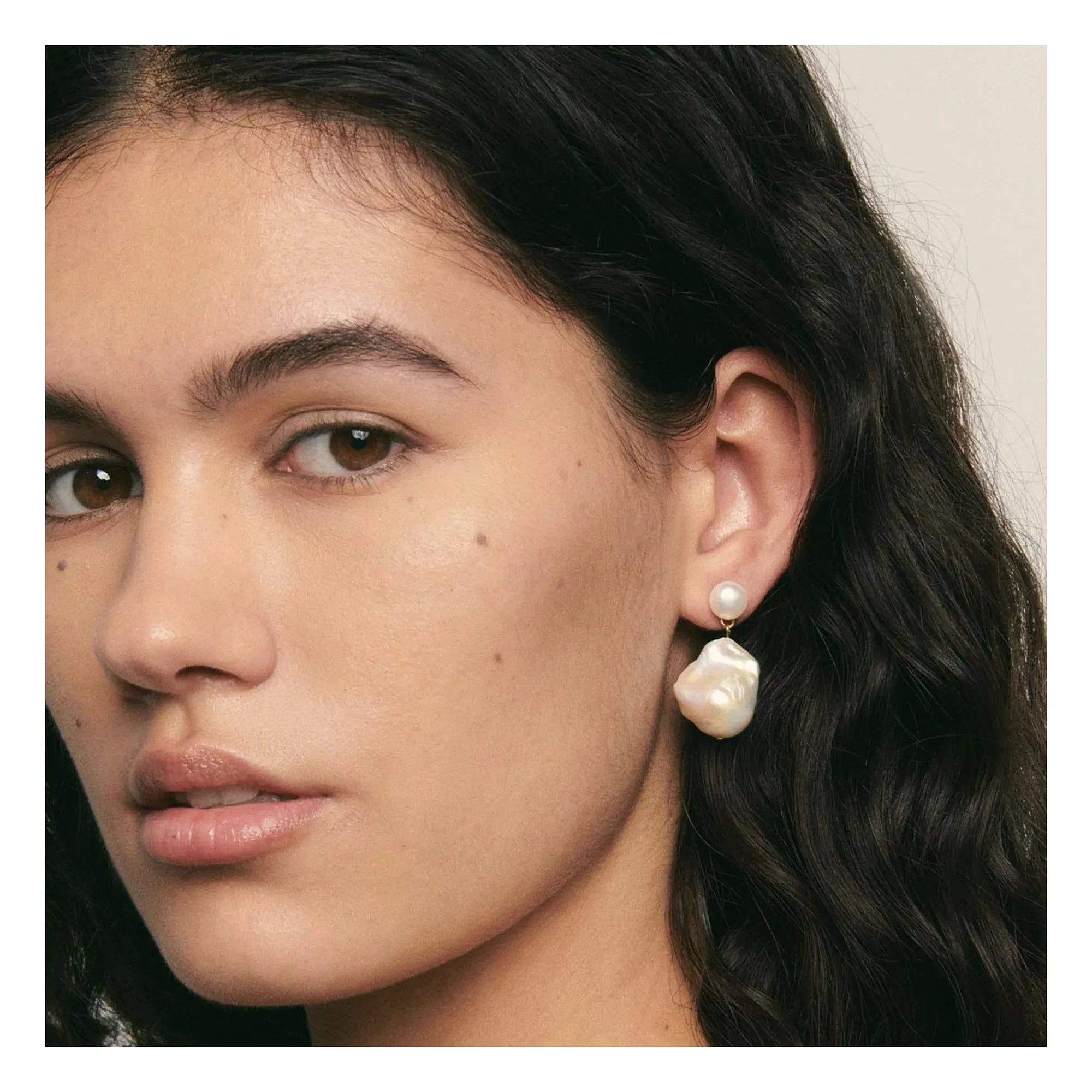 Alhaja - Josefina Pearl Earrings | White