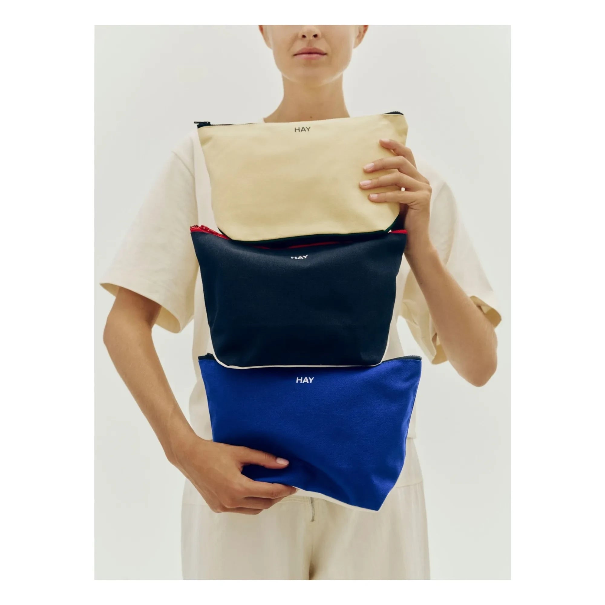 Hay - Multi G Pouch | Electric Blue