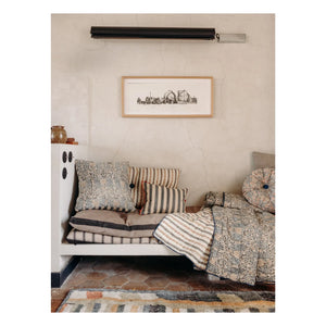 Le Monde Sauvage - Cosmique London Quilted Bedspread | Blue