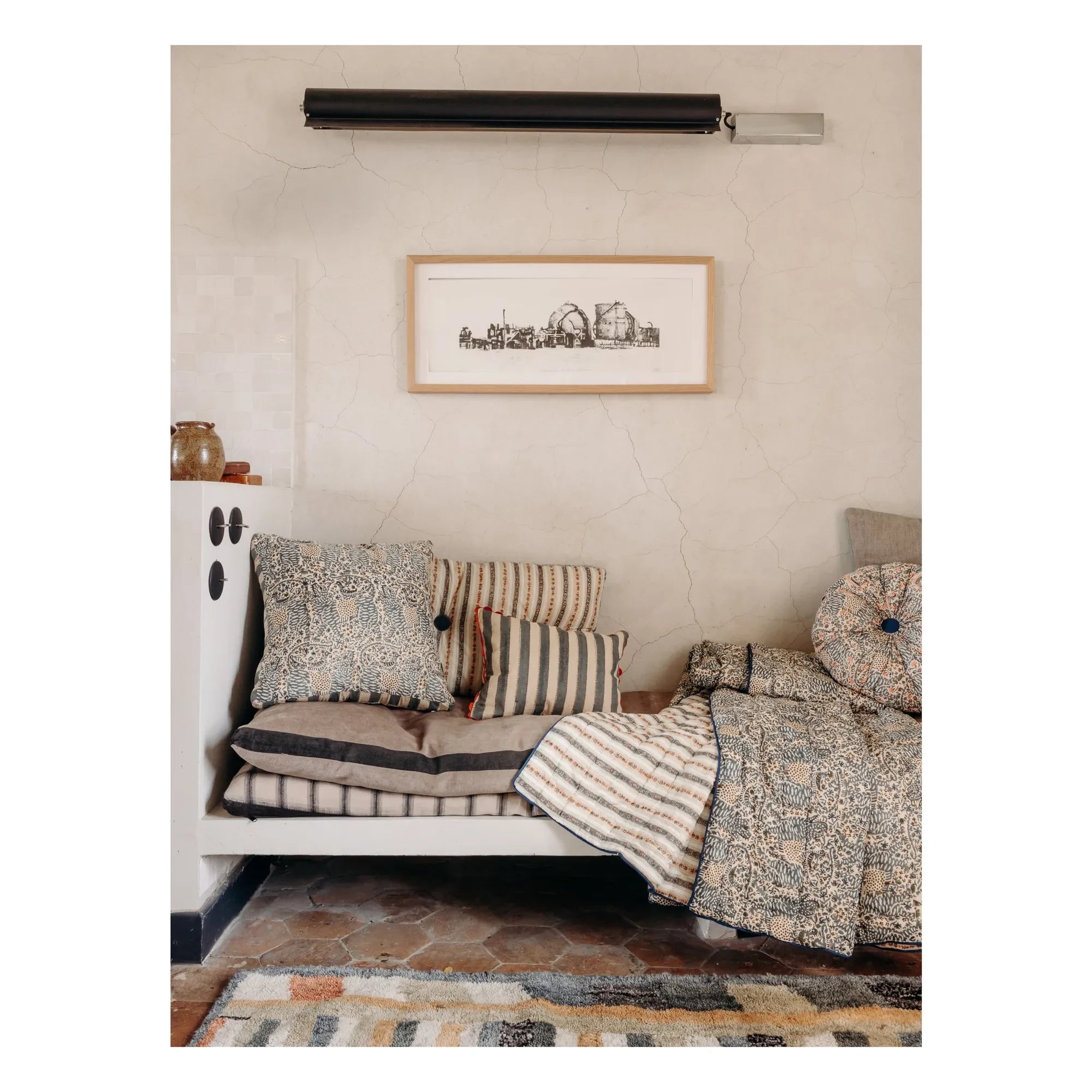 Le Monde Sauvage - Cosmique London Quilted Bedspread | Blue