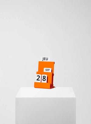 Warren & Laëtitia - Joe's Perpetual Calendar | Orange