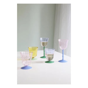 &Klevering - Dotted Wine Glasses - 2-piece Set | Pink