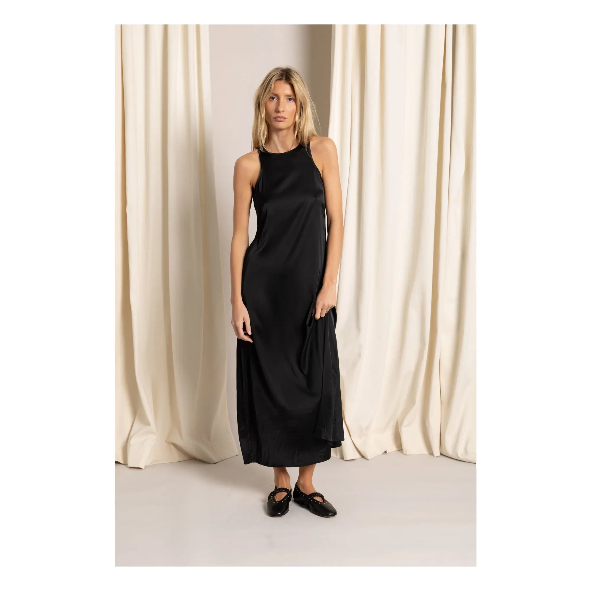 Smallable Woman - Zelie Satin Dress | Black