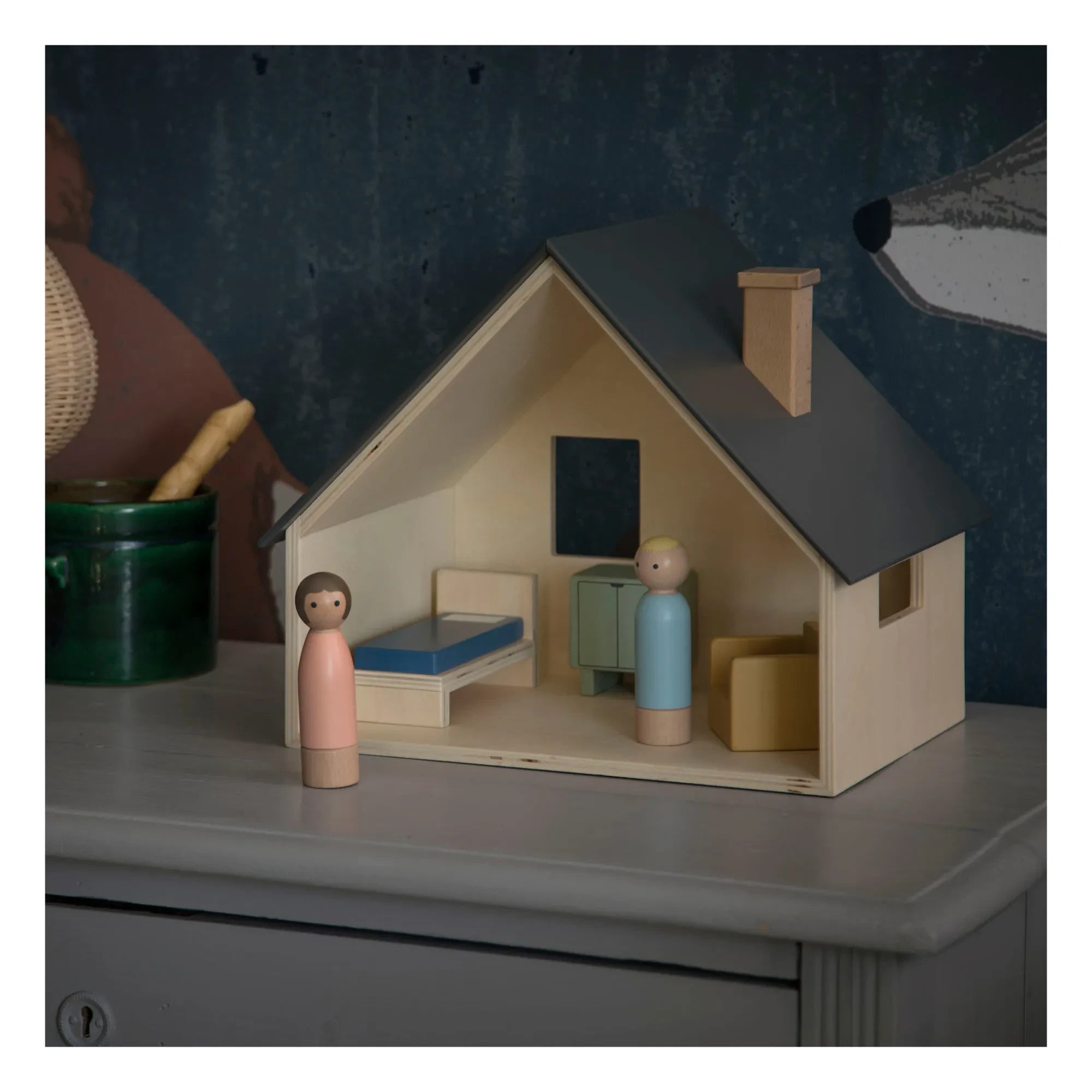 Sebra - Wooden Dollhouse and Accessories