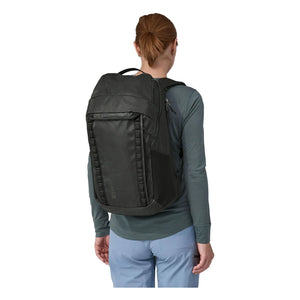 Patagonia - Black Hole Pack 32L Recycled Fiber Backpack | Black