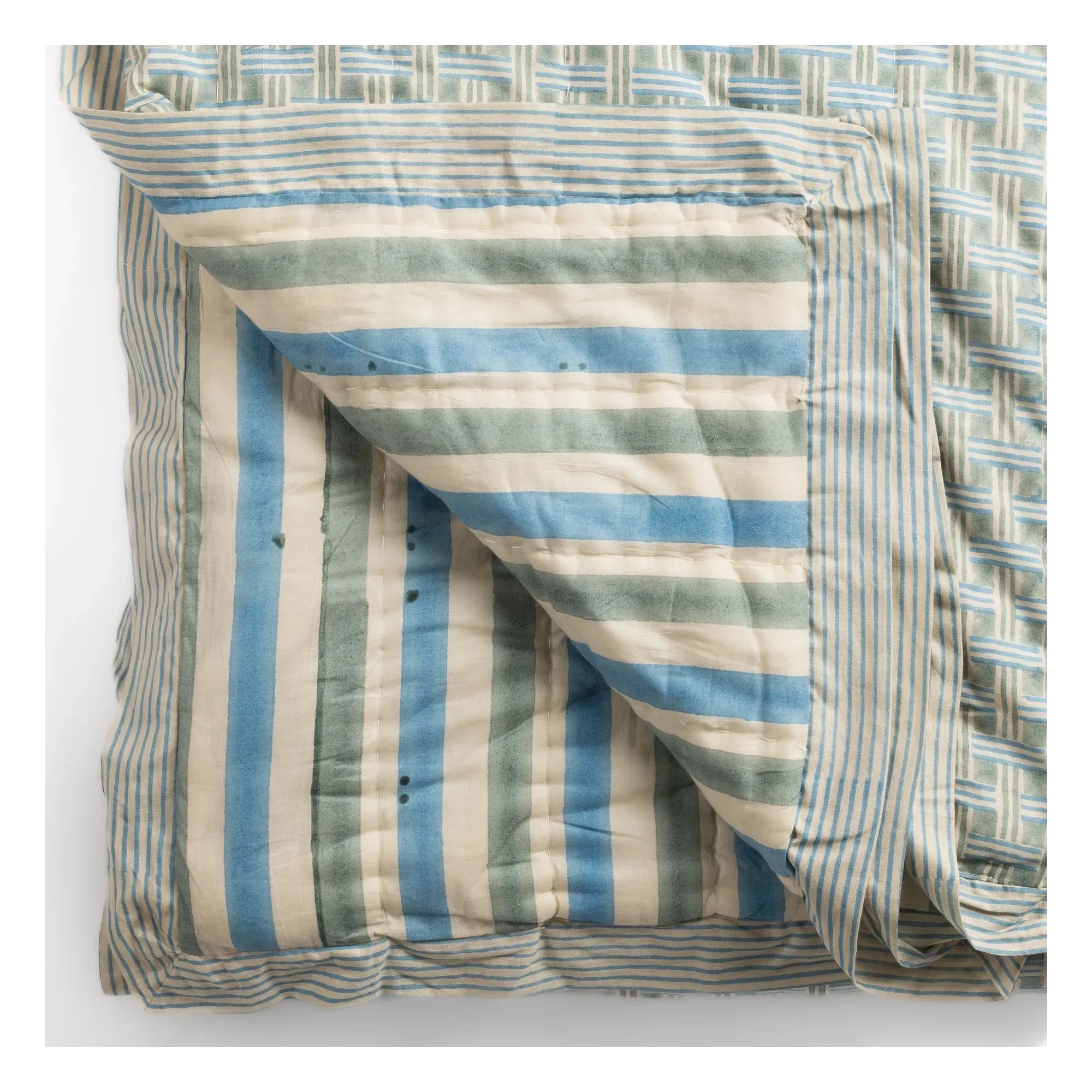 Le Monde Sauvage - Quilted Bedspread Cosmique Saint-Pétersbourg | Blue