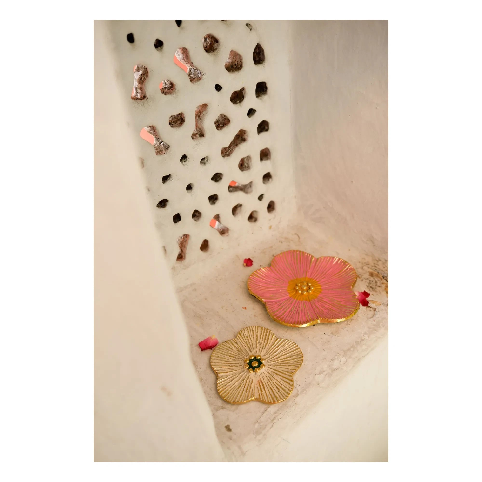 Doing Goods - Faye Flower Plate | Yellow