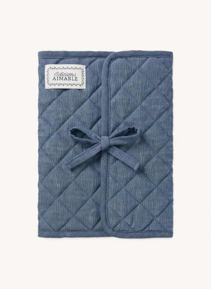 Editions Aimable - Henriette health book cover | Blue Chambray