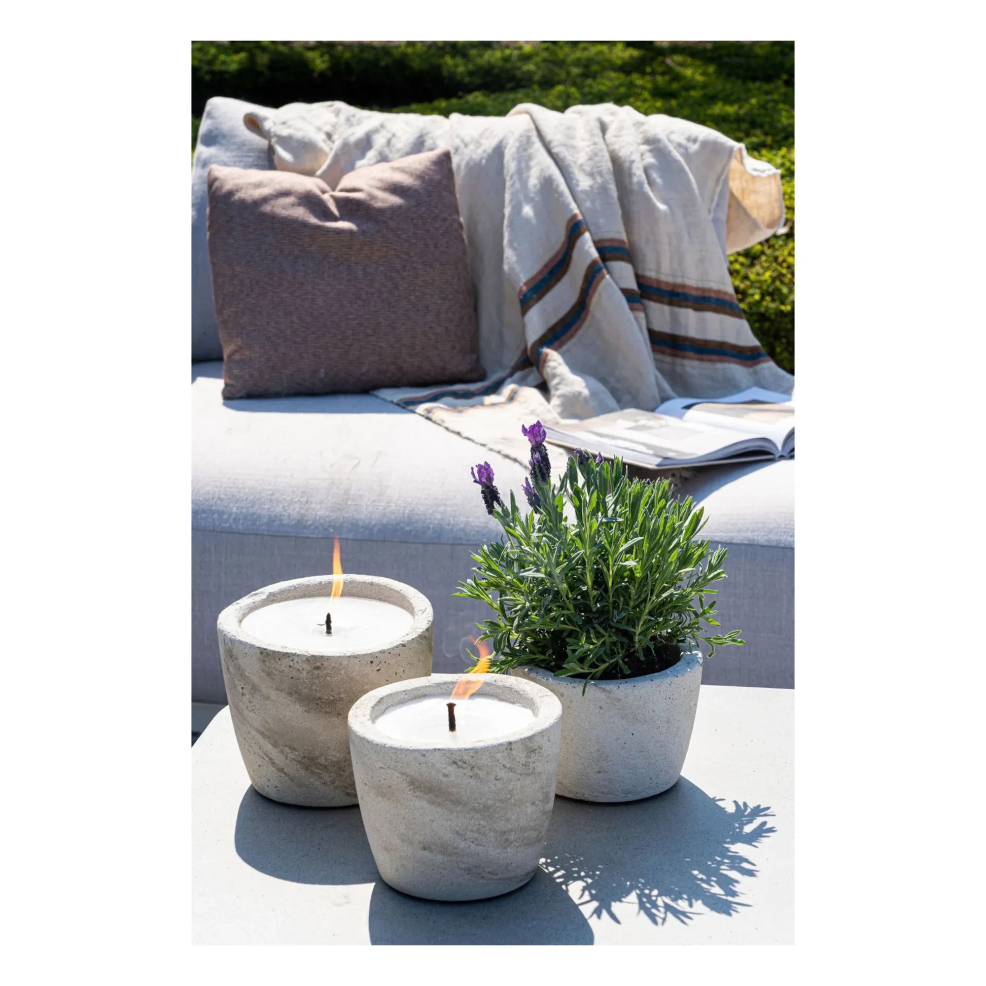 Mon Dada - Neutral Scent Outdoor Candle - L | White/Ecru