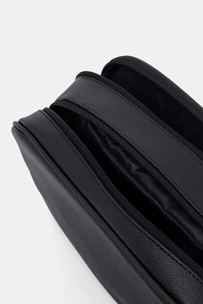 Sprayground - Black Faux Leather Cosmetic Bag 910B9043NSZ