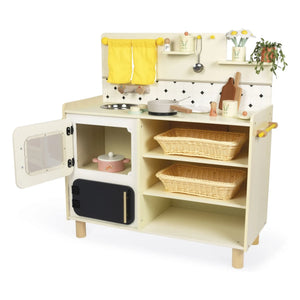 Janod - Large Built-in Kitchen - Mamie Soleil