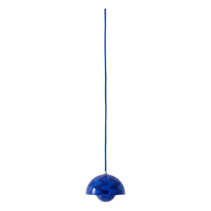 & Tradition - Flowerpot VP10 Patterned Pendant Lamp, Verner Panton | Cobalt