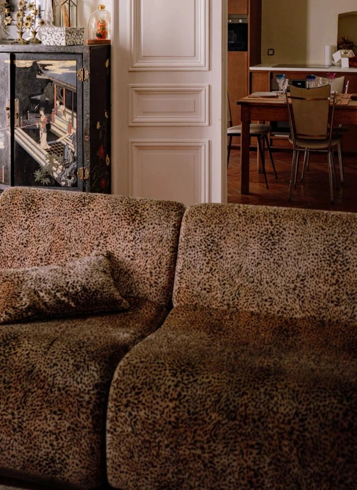 The Socialite Family - Carino Roseanna x The Socialite Family Leopard Pattern Jacquard Velvet Pillow | Leopard