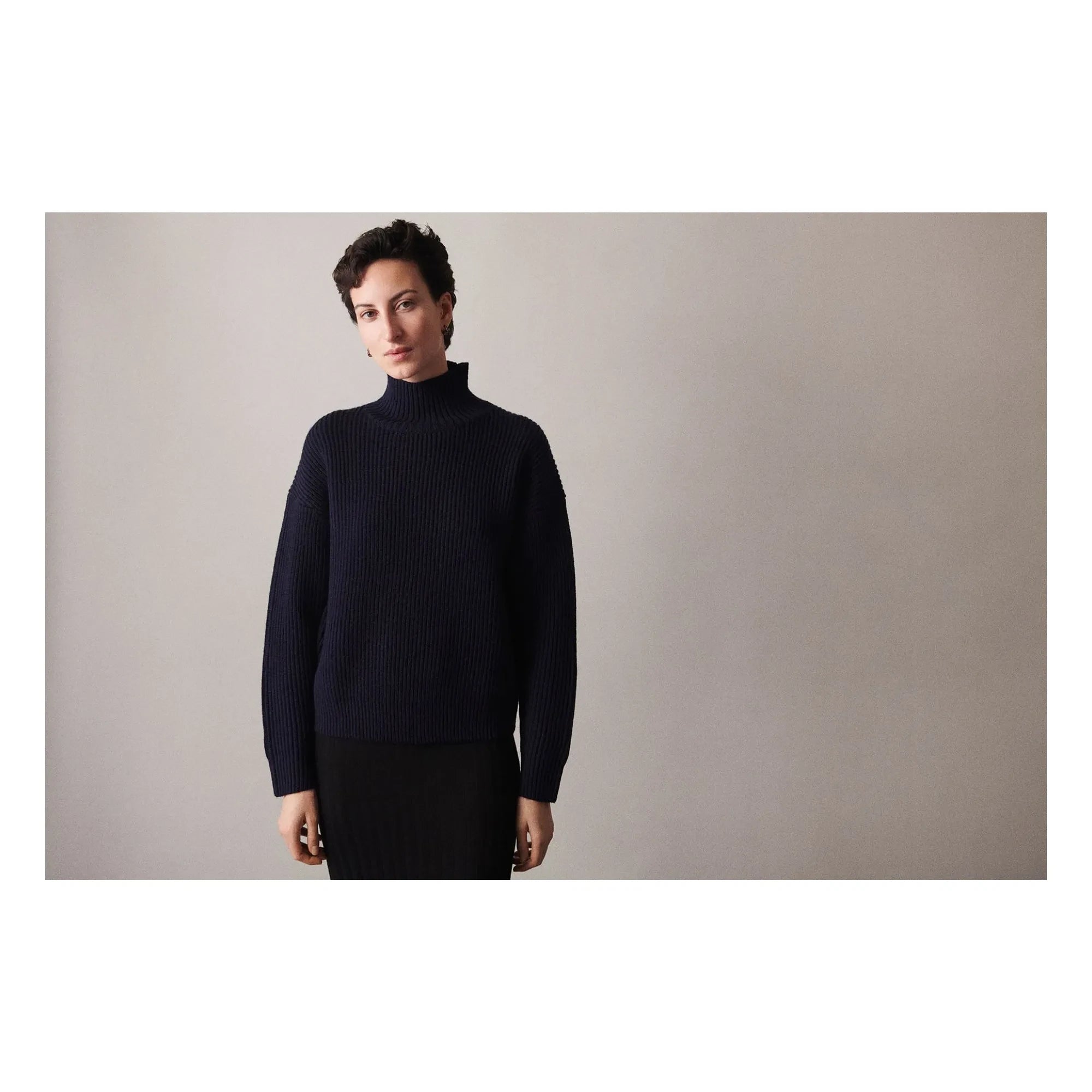 FUB - Raw Wool Sweater - Women's Collection | Navy