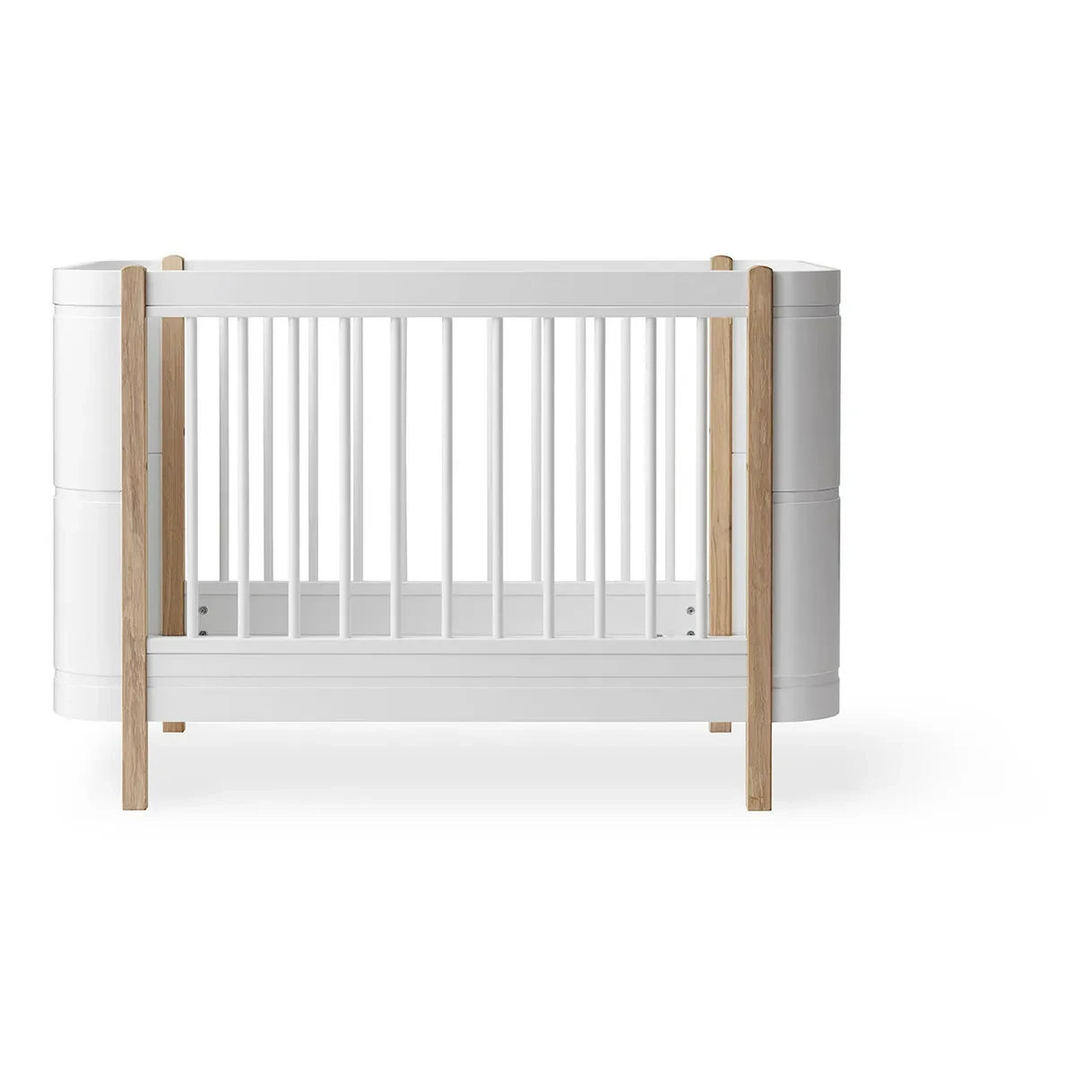Oliver Furniture - Ahşap Mini+ beşik yatak, junior kit dahil | Meşe